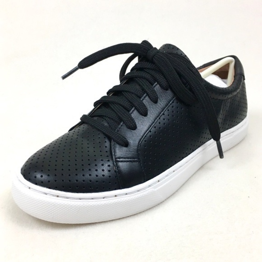 Caslon black leather sneaker
